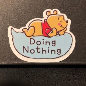 POOH BEAR THINKING/ DAY DREAMING STICKER